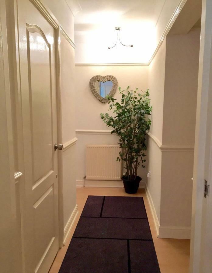 Be My Guest Liverpool - Ground Floor Apartment With Parking Екстериор снимка